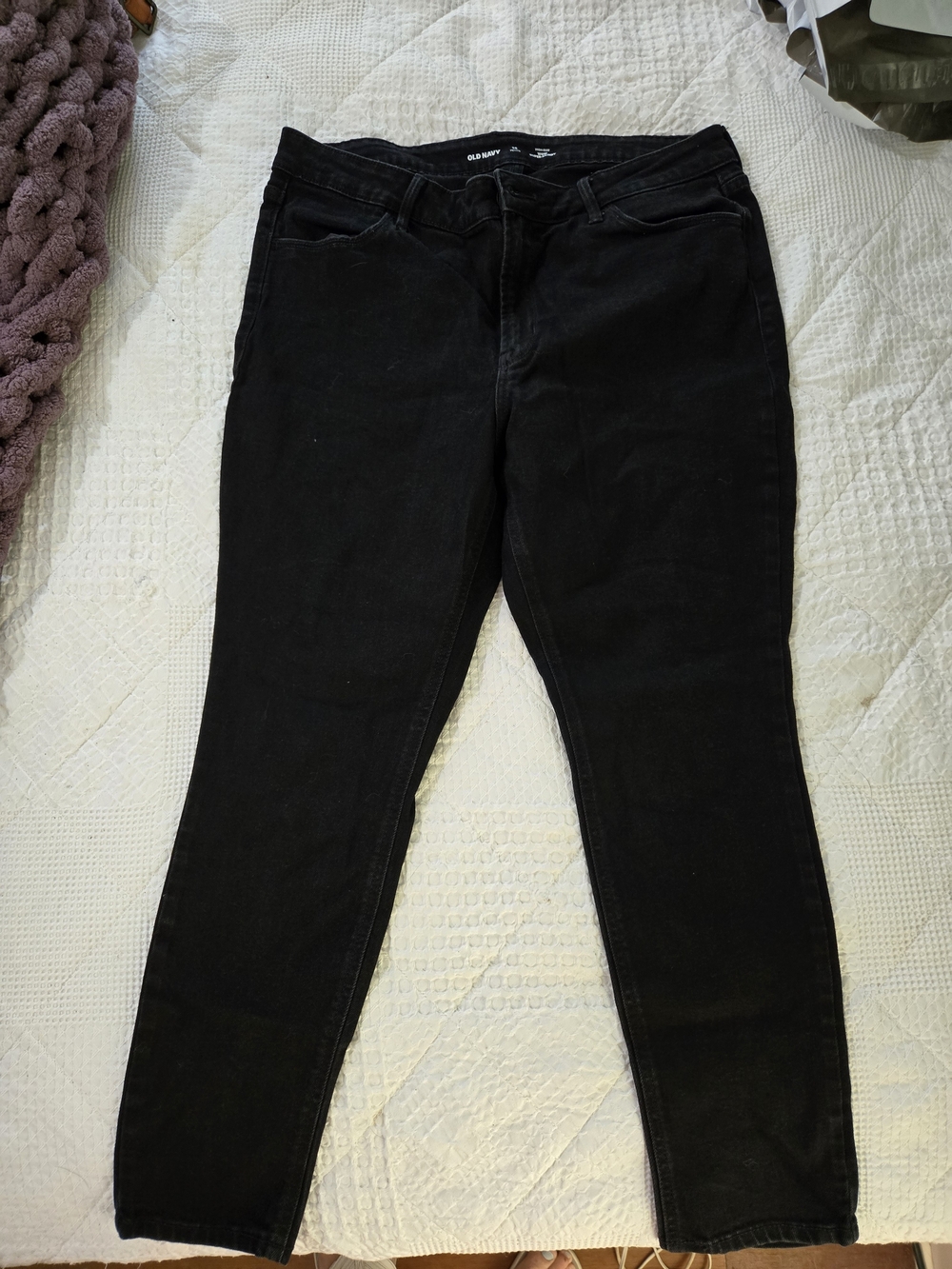 Old Navy High-Rise Wow Black Women’s Suoer Skinny Jeans